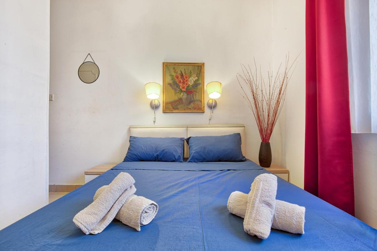 Vic- Seafront Apartment سليمة المظهر الخارجي الصورة
