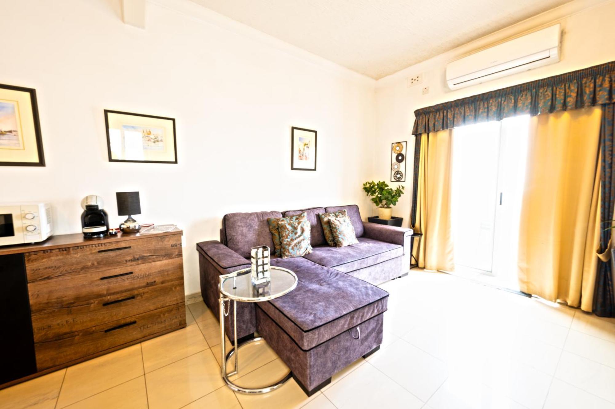 Vic- Seafront Apartment سليمة المظهر الخارجي الصورة