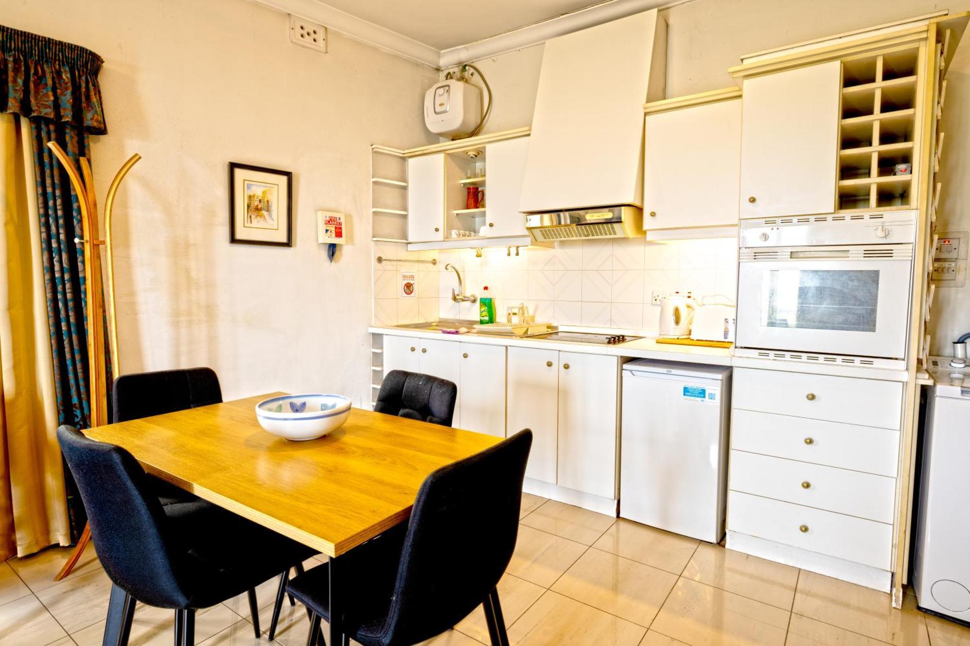 Vic- Seafront Apartment سليمة المظهر الخارجي الصورة